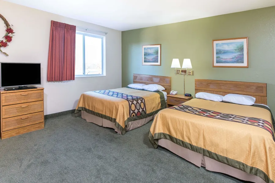 Super 8 by Wyndham West Middlesex/Sharon Area hotel detail image 6