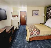Super 8 by Wyndham Rawlins hotel detail image 5