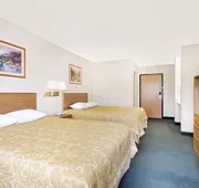Super 8 by Wyndham Battle Mountain hotel detail image 3