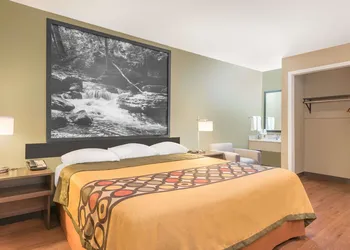 Super 8 by Wyndham Bryant Little Rock Area hotel thumbnail 4