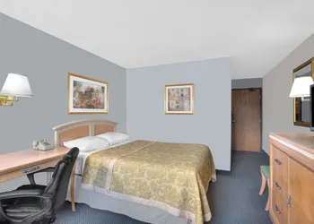 Super 8 by Wyndham Augusta hotel thumbnail 4