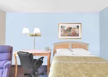 Super 8 by Wyndham Augusta hotel thumbnail 7