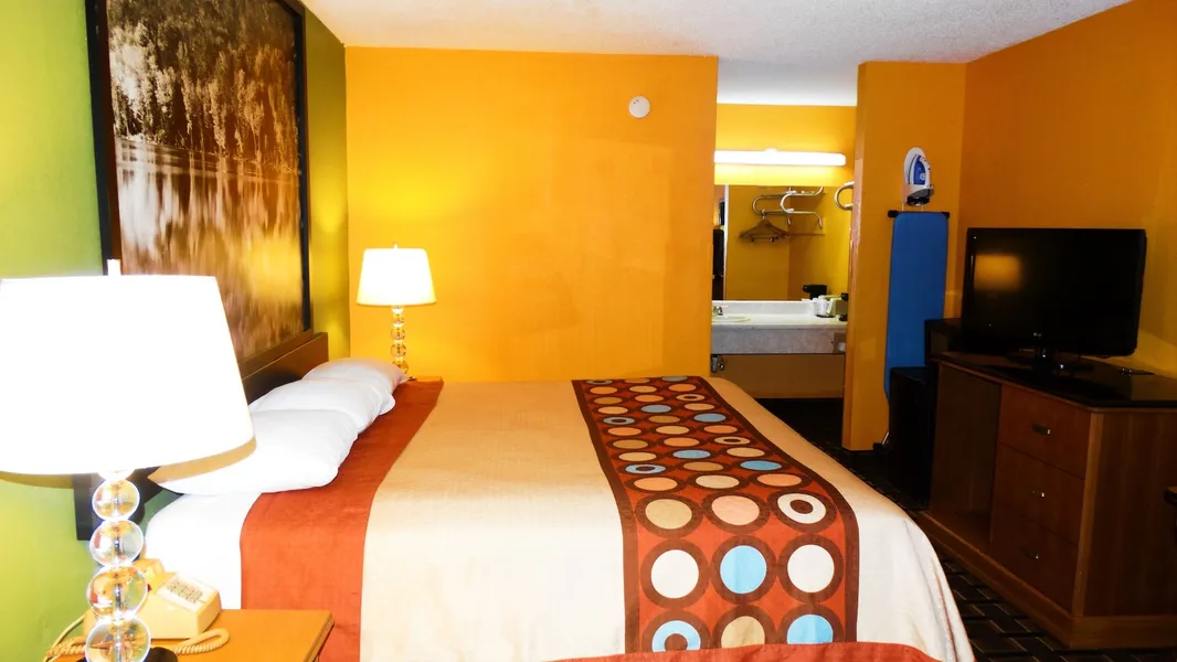 Americas Best Value Inn Darien hotel detail image 6