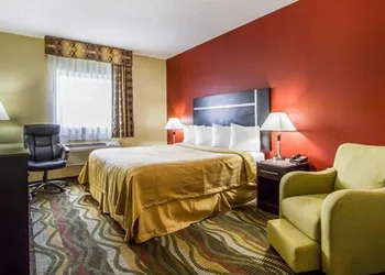 Quality Inn Fort Payne hotel thumbnail 7