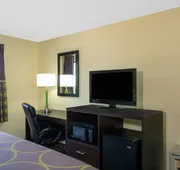 Super 8 by Wyndham Marietta hotel detail image 5