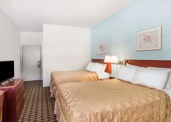 Americas Best Value Inn Knoxville Downtown North hotel thumbnail 5