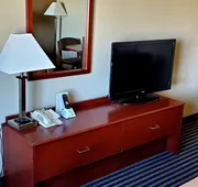 Super 8 by Wyndham Marshalltown hotel detail image 7