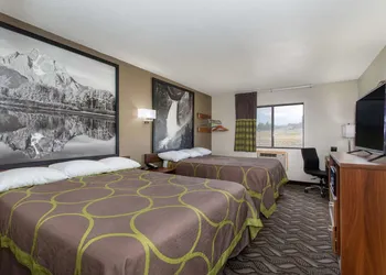 Super 8 by Wyndham Dubois hotel thumbnail 6