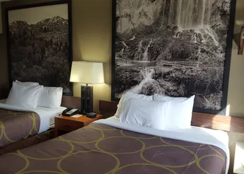 Super 8 by Wyndham Abingdon VA hotel thumbnail 6
