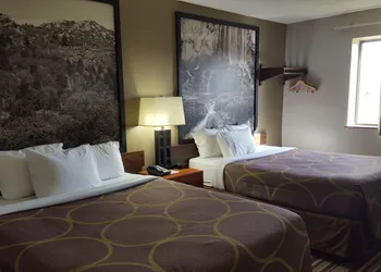 Super 8 by Wyndham Abingdon VA hotel thumbnail 7