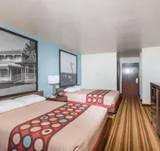 Super 8 by Wyndham Claremore OK hotel detail image 7