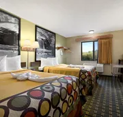 Super 8 by Wyndham Russellville hotel detail image 7