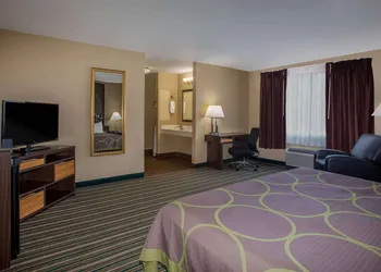 Super 8 by Wyndham Union hotel thumbnail 6