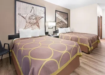 Super 8 by Wyndham Fort Worth Stockyards hotel thumbnail 7