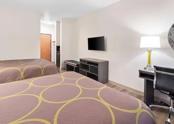 Super 8 by Wyndham Fort Worth Stockyards hotel thumbnail 8