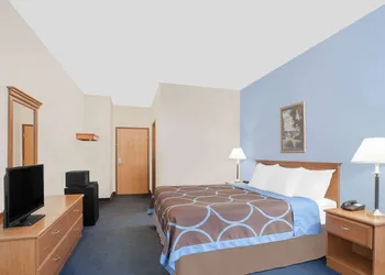 Super 8 by Wyndham Cobleskill NY hotel thumbnail 7