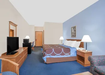 Super 8 by Wyndham Cobleskill NY hotel thumbnail 8