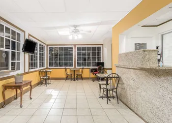 Super 8 by Wyndham Santee hotel thumbnail 3