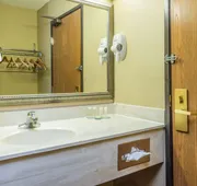 Super 8 by Wyndham Troy IL/St. Louis Area hotel detail image 3