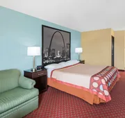Super 8 by Wyndham Troy IL/St. Louis Area hotel detail image 4