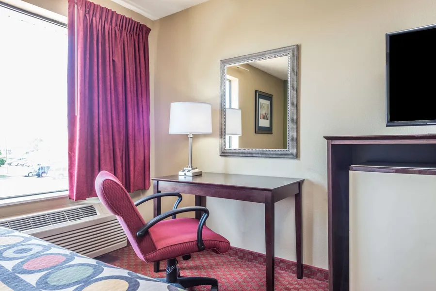 Super 8 by Wyndham Troy IL/St. Louis Area hotel detail image 6