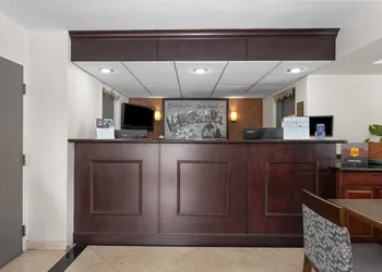 Super 8 by Wyndham Dania/Fort Lauderdale Arpt hotel thumbnail 2