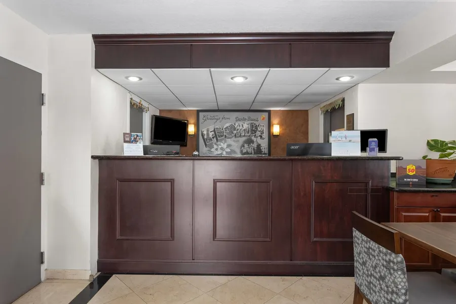 Super 8 by Wyndham Dania/Fort Lauderdale Arpt hotel detail image 2