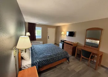 Knights Inn Crawfordsville hotel thumbnail 5