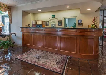 Quality Inn Ennis hotel thumbnail 5
