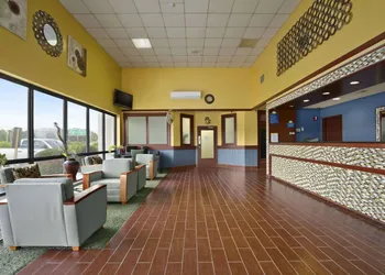 Days Inn by Wyndham Fayetteville-South/I-95 Exit 49 hotel thumbnail 3