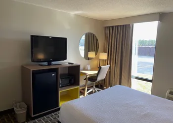 Days Inn by Wyndham Fayetteville-South/I-95 Exit 49 hotel thumbnail 8