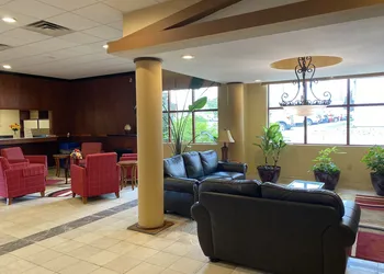 Quality Inn Buffalo Airport hotel thumbnail 3