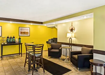 Quality Inn Traverse City hotel thumbnail 4