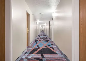 Quality Inn & Suites Omaha Chalco hotel thumbnail 4