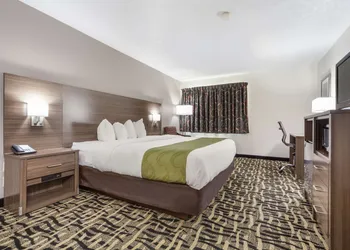 Quality Inn & Suites Omaha Chalco hotel thumbnail 8