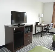 Quality Inn Holland - Toledo hotel detail image 7