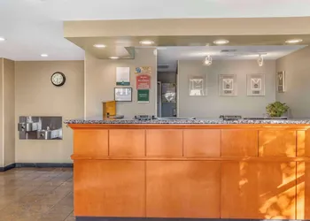 Quality Inn & Suites Livermore Wine Country hotel thumbnail 2