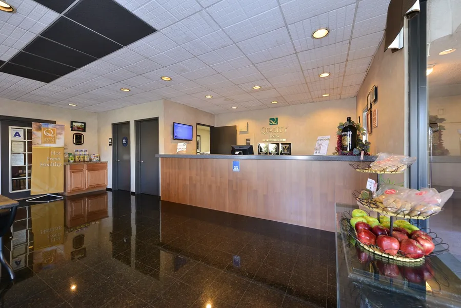 Quality Inn Temecula Valley Wine Country hotel detail image 2