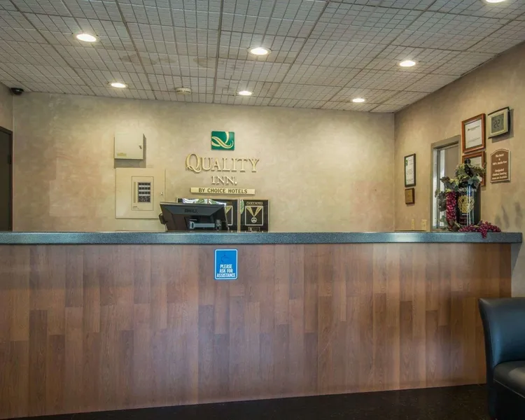 Quality Inn Temecula Valley Wine Country hotel detail image 6