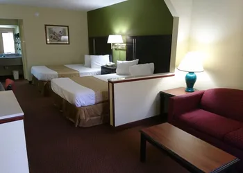 Travelodge by Wyndham Knoxville East hotel thumbnail 4