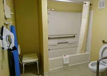 Travelodge by Wyndham Knoxville East hotel thumbnail 6