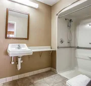Quality Inn & Suites Ft. Jackson Maingate hotel detail image 4