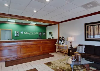 Quality Inn Beckley hotel thumbnail 7