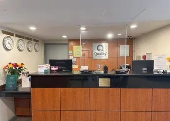 Quality Inn & Suites Everett hotel thumbnail 5