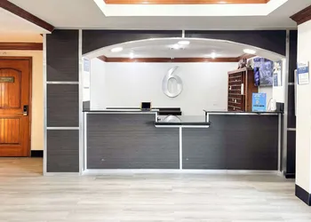 Studio 6 Irving, TX – DFW North hotel thumbnail 3