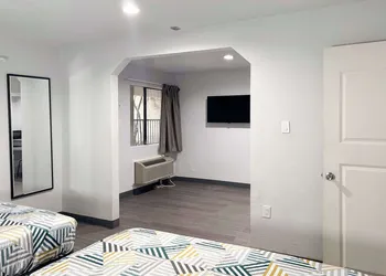 Studio 6 Irving, TX – DFW North hotel thumbnail 4