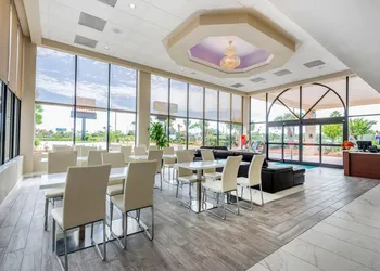 Quality Inn & Suites Kissimmee near Main Gate hotel thumbnail 2
