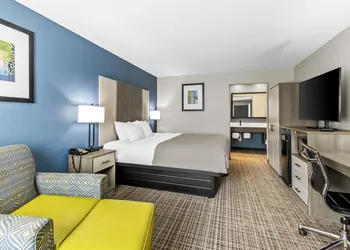 Quality Inn & Suites Florence Civic Center hotel thumbnail 4