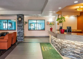 Quality Inn & Suites South Bend Airport hotel thumbnail 4