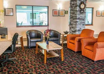 Quality Inn & Suites South Bend Airport hotel thumbnail 7